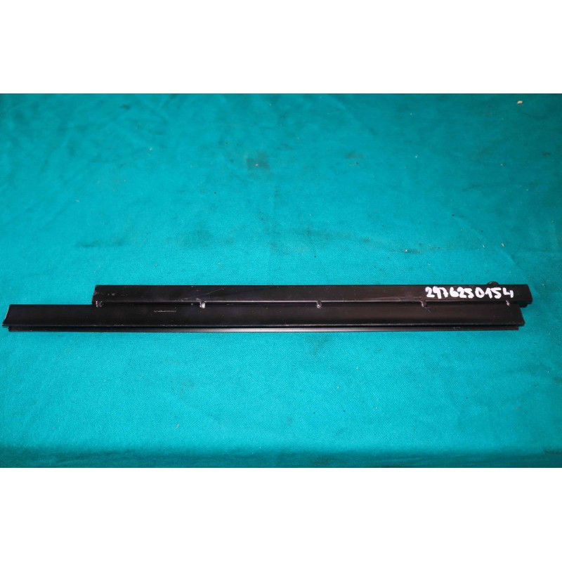 Lišta vodiaca skla dverí ľavá Tatra