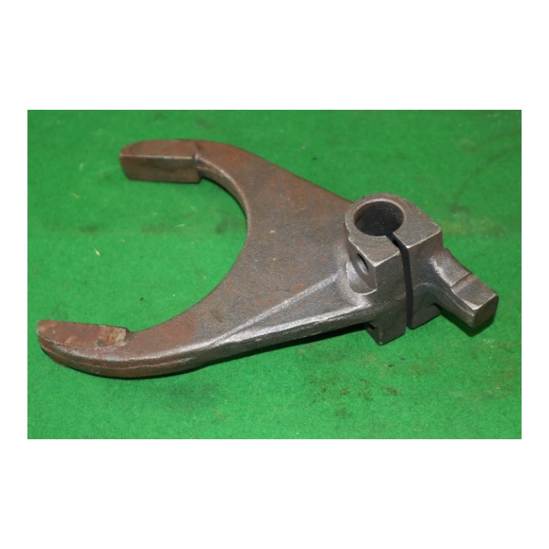 Vidlica prevodu T-148