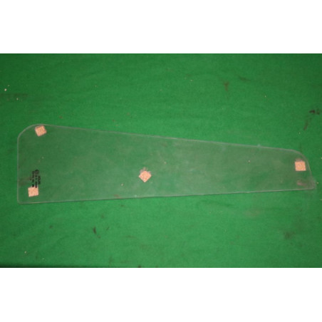 Sklo vetracieho okna T-815 Tatra