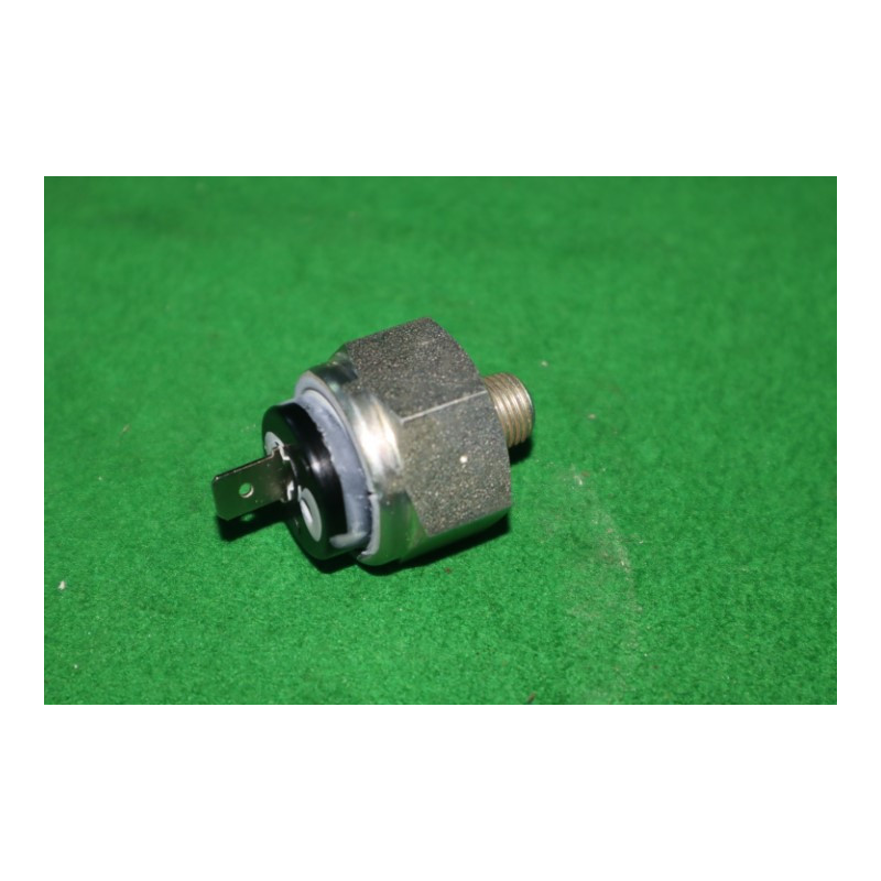 Spínač tlaku oleja 60-120 kPaTatra