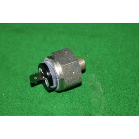 Spínač tlaku oleja 60-120 kPaTatra