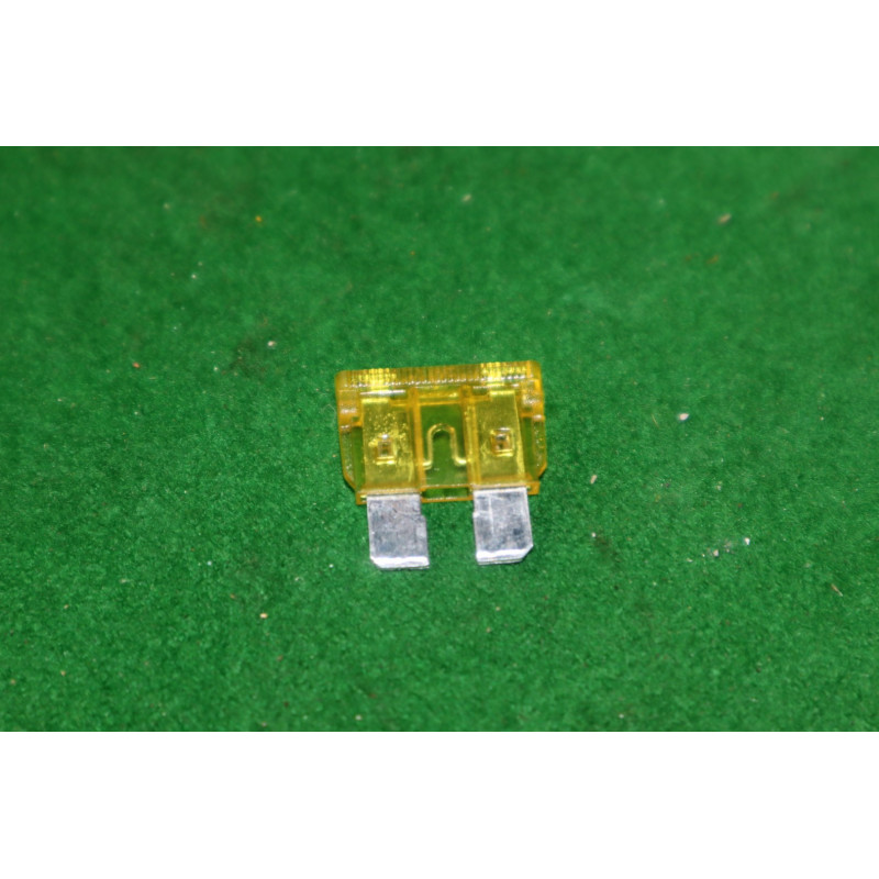 Poistka nožová 20A