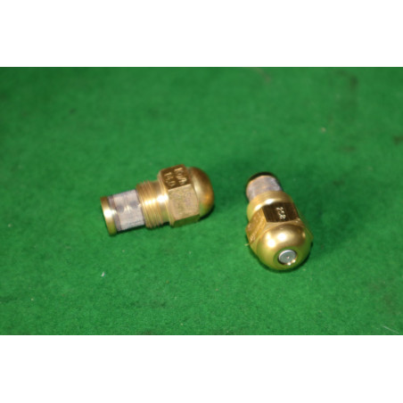 TRYSKA HORÁKA DANFOSS 4,5 KOTLA NA OLEJE 80°S