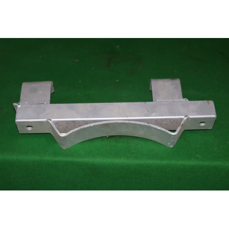 Držiak tlmiča výfuku