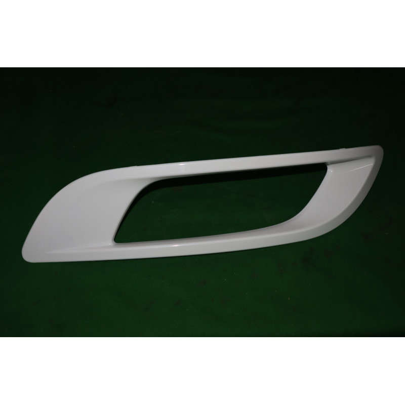 Rámik hmlového svetla pravý Tatra Phoenix Euro 6