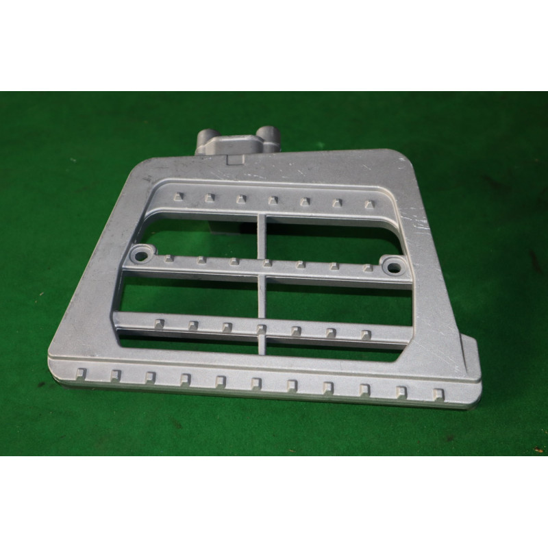 Nášľap schodu spodný s držiakom Tatra PHOENIX / DAF CF