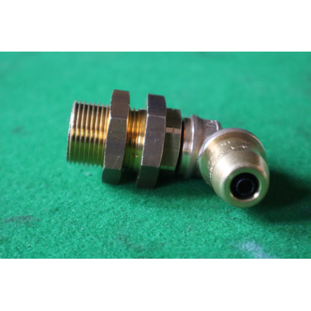 Prípojka uhlová M22 / D8 Sirit