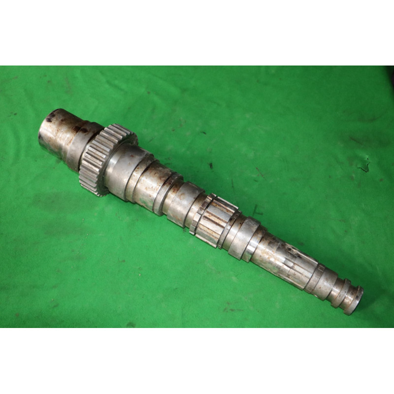 Hriadeľ hnaný T-148