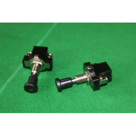 Spínač ťahový na skrutky - dlhý