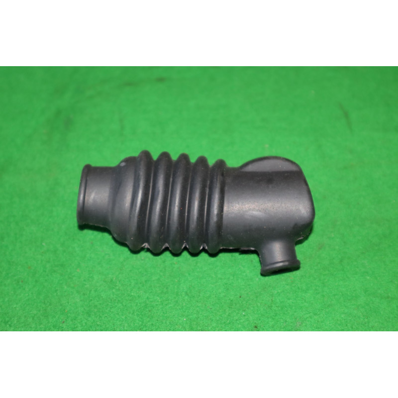 Manžeta pridávača paliva