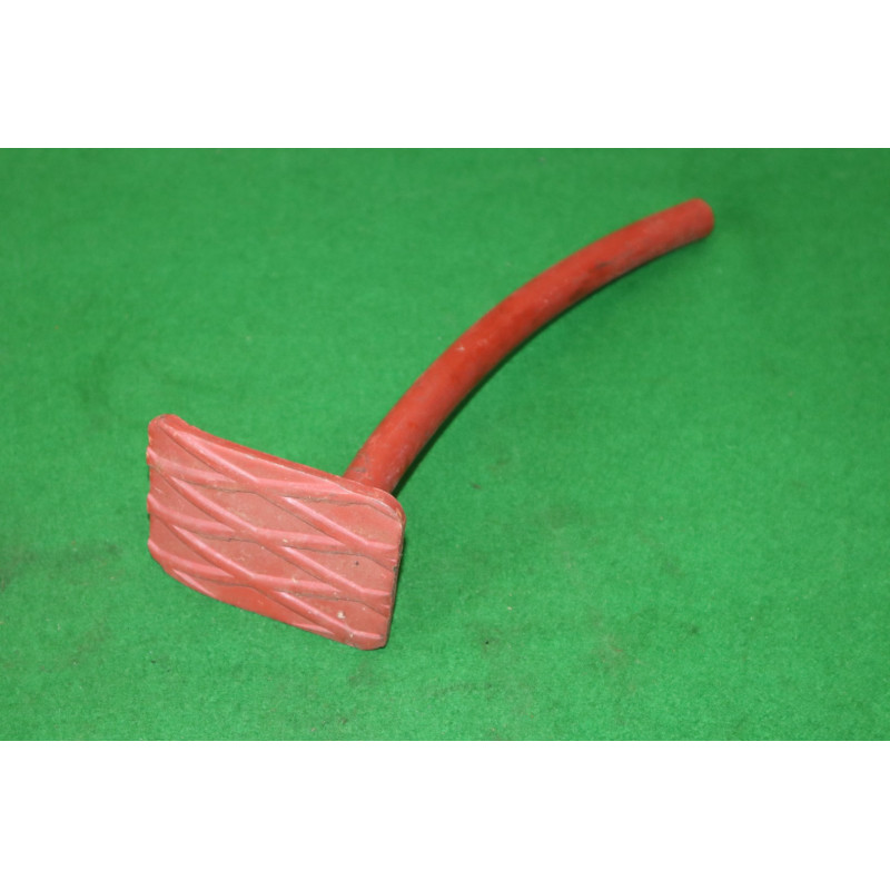 Šľapka pedálu spojky