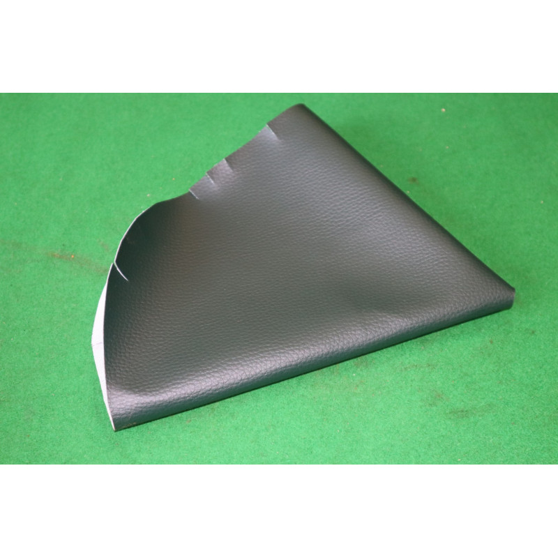 Kryt otvoru radiacej páky čierny Pv3s