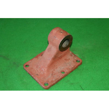 Držiak výkyvných ramien - stredný