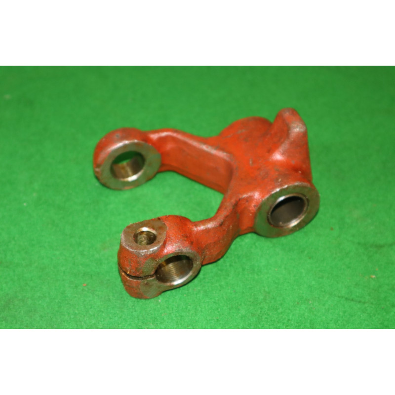 Záves predného pera