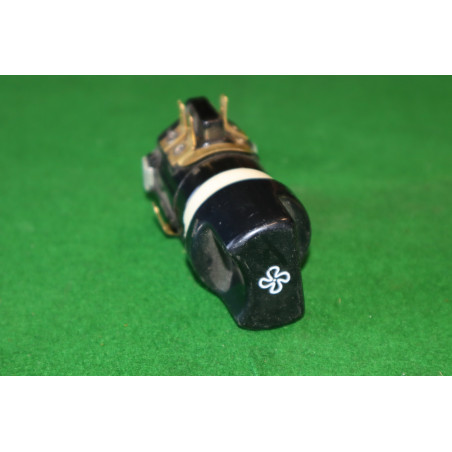 Prepínač otočný ventilátora vetrania Liaz / Karosa