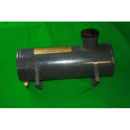 Nádrž paliva - nadstavba žeriav