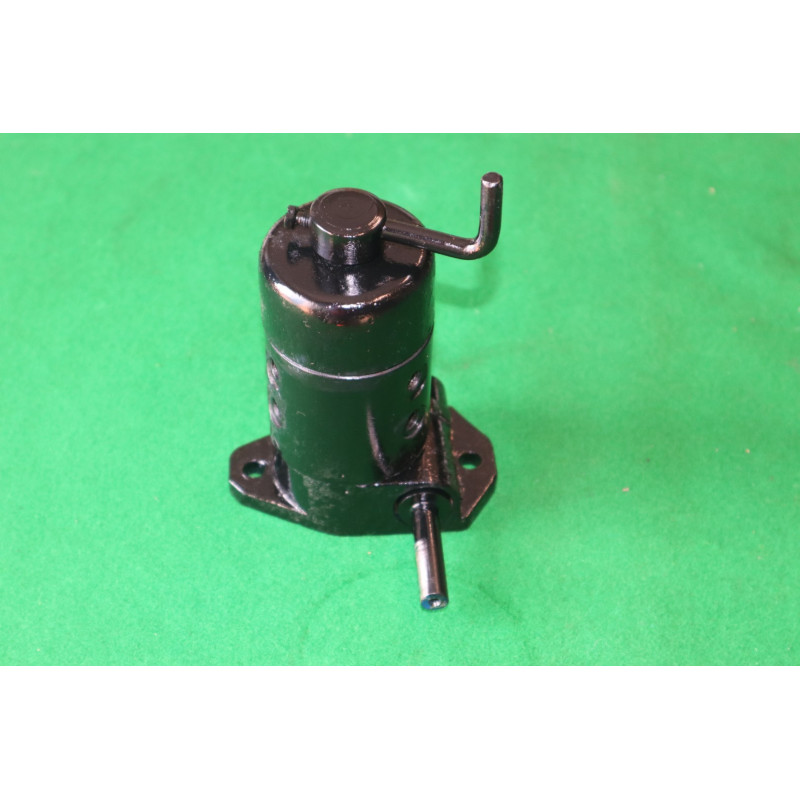 Mazací prístroj na vývevu R200 - OM 5A