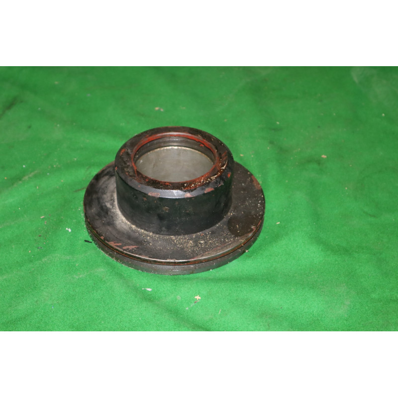 Teleso predné ťažného závesu Tatra