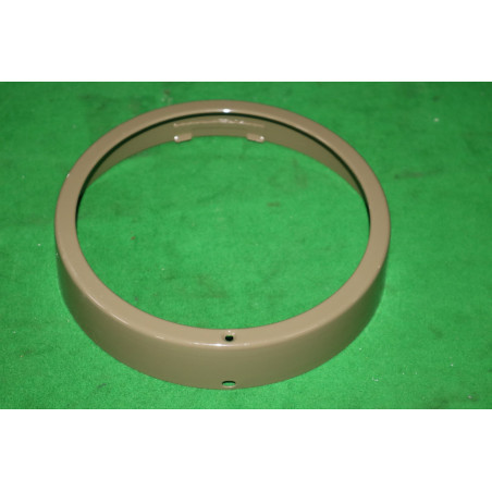 Rámik svetlometu 881 070 TATRA / Pv3s M2