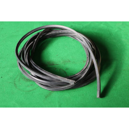 Klinok čelného okna L-5870 mm Tatra T815